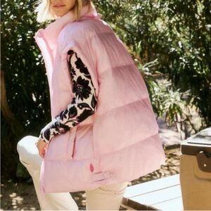 FP IN A BUBBLE Light Pink Puffer Vest – Women’s Sleeveless Jacket